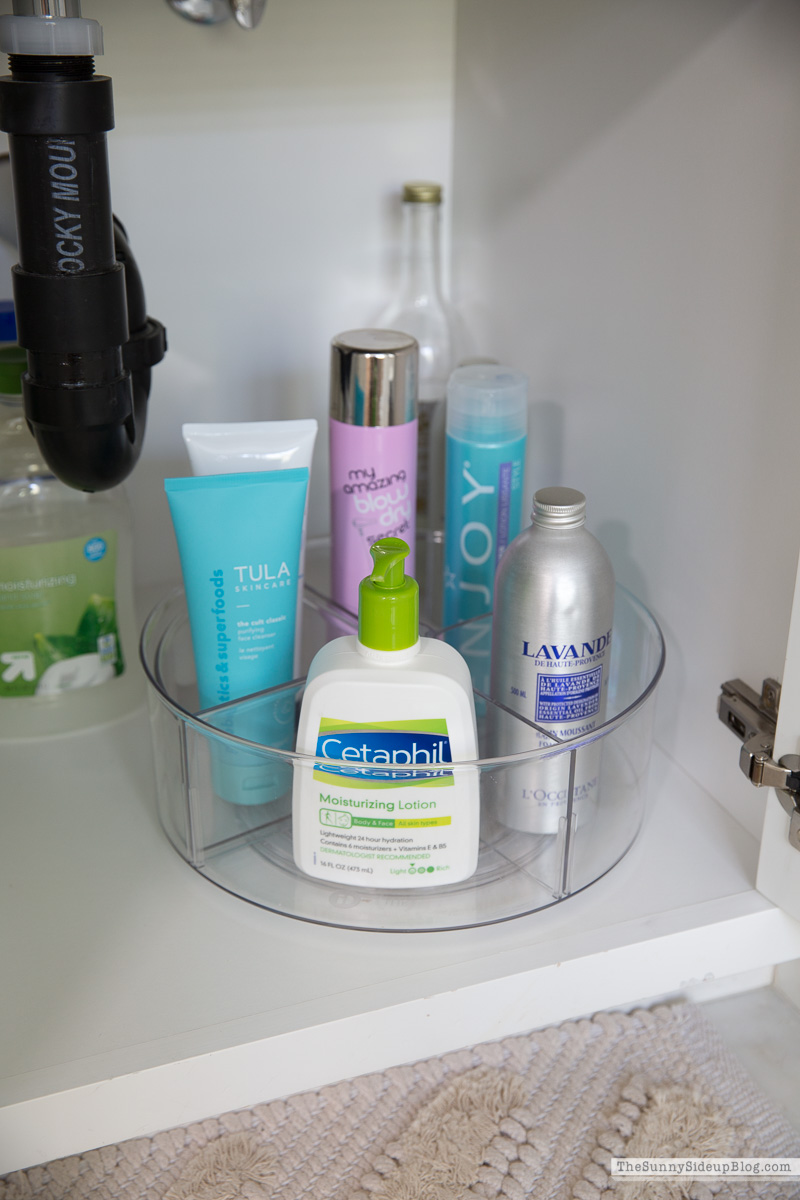 Bathroom Organization Tips (Sunny Side Up)