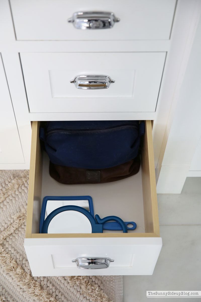 Organized Bathroom Drawers - The Sunny Side Up Blog