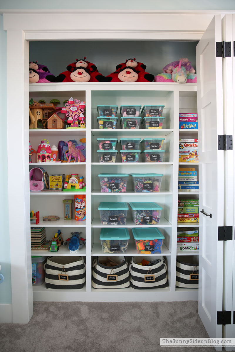 https://www.thesunnysideupblog.com/wp-content/uploads/2021/04/organized-toy-storage-closet.jpg