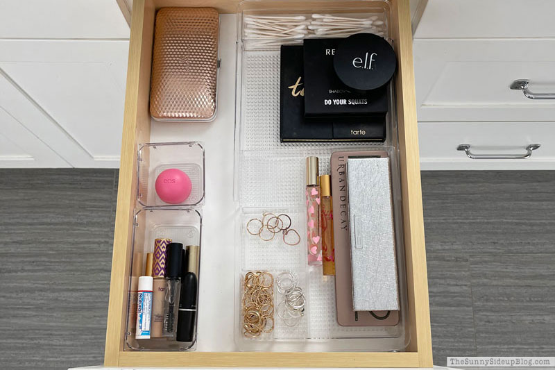 Girls Organized Bathroom & Prime Time