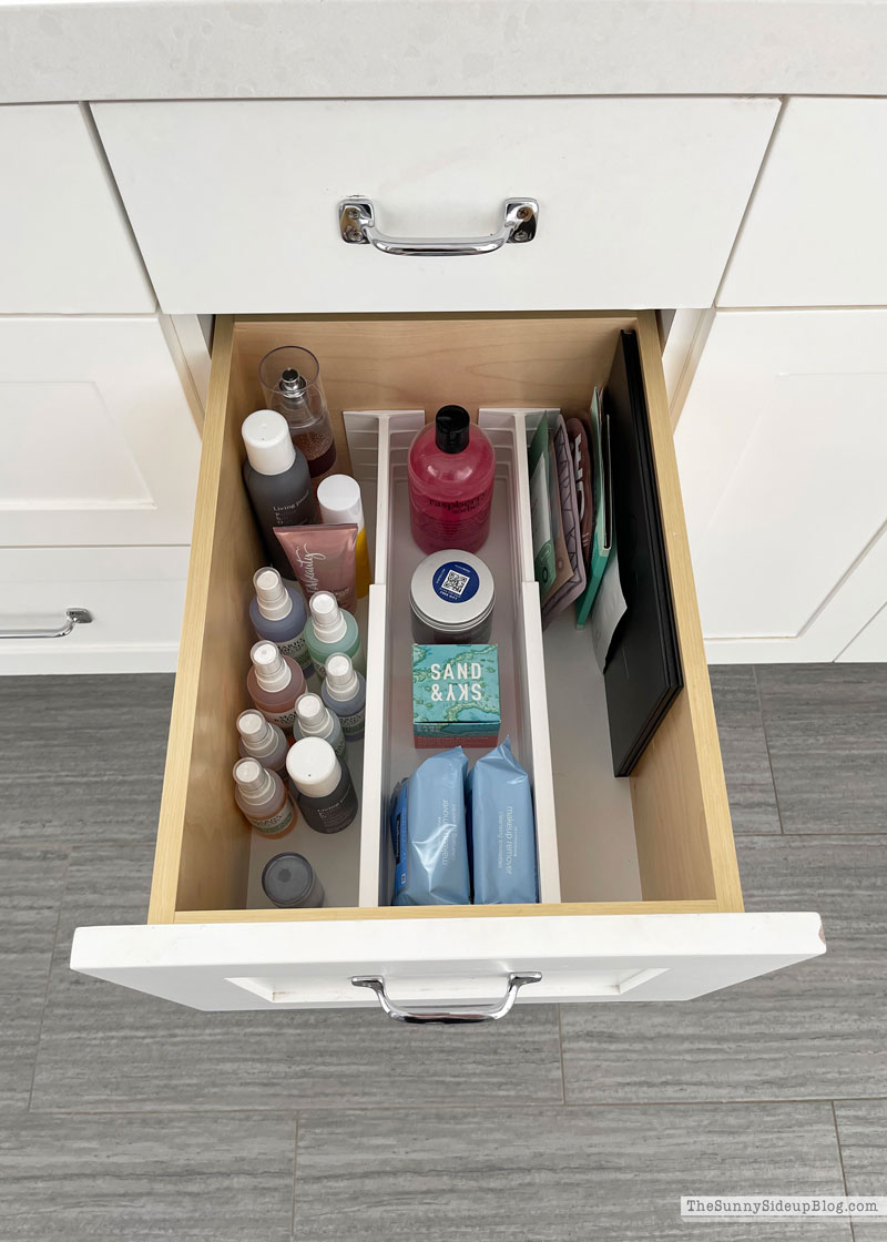 Organized Bathroom Drawers - The Sunny Side Up Blog