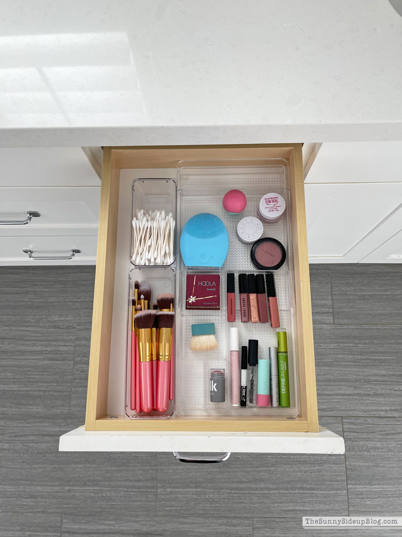 Organized Bathroom Drawers - The Sunny Side Up Blog