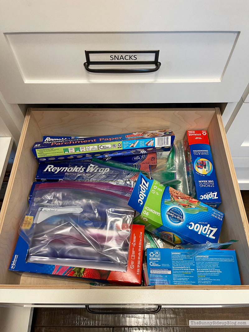 Organized Pantry and Ziploc Bag Drawer - The Sunny Side Up Blog