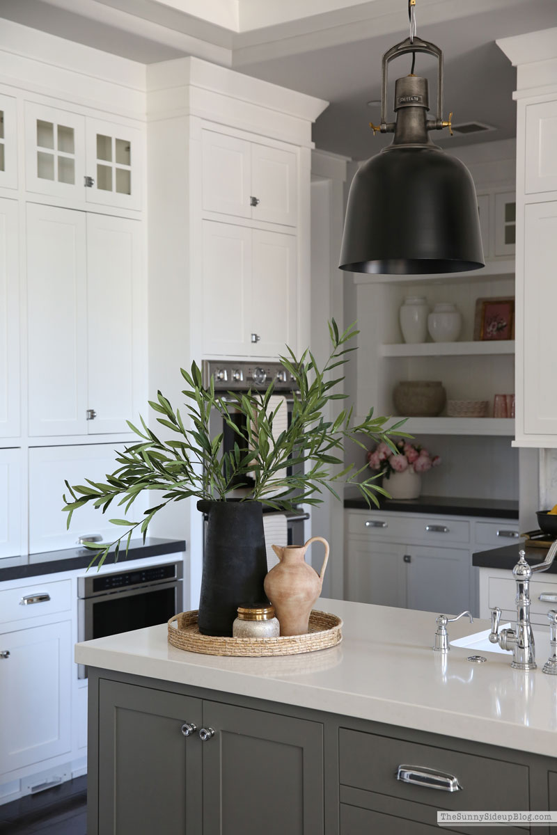 Spring decorating (Sunny Side Up)
