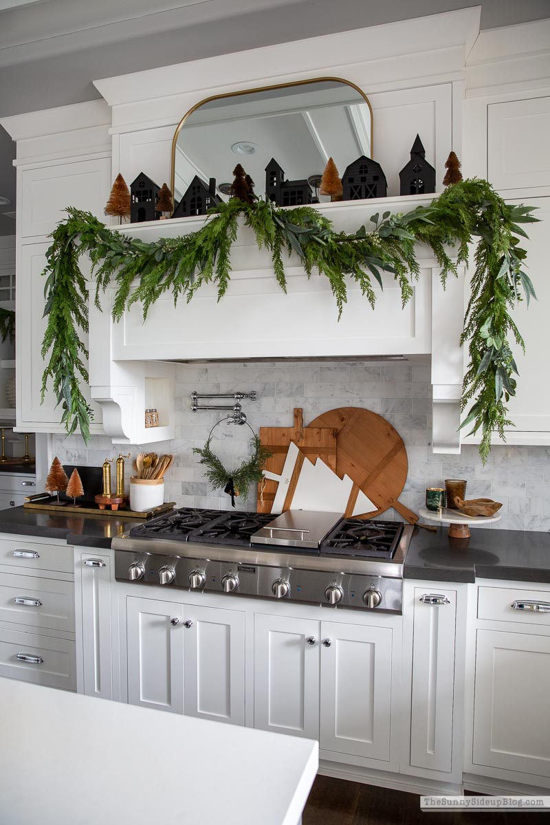 Make your Kitchen Magical- Christmas Kitchen Garland and Kitchen