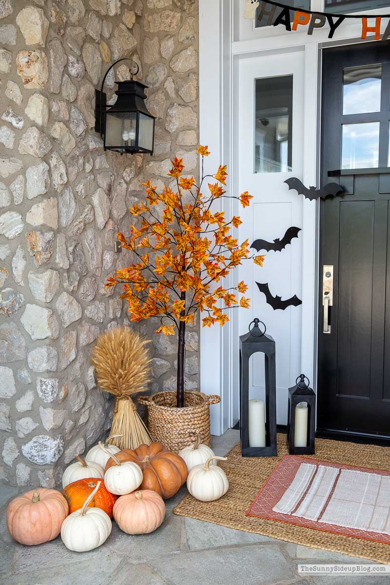 Halloween Planter Decorations: Chalkboard Wood Bats