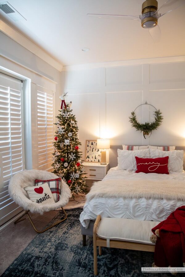 Teen Christmas Bedroom - The Sunny Side Up Blog