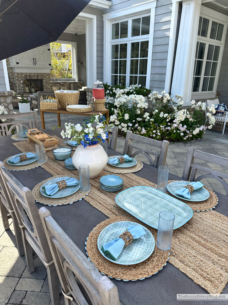 Summer Hosting (Sunny Side Up)