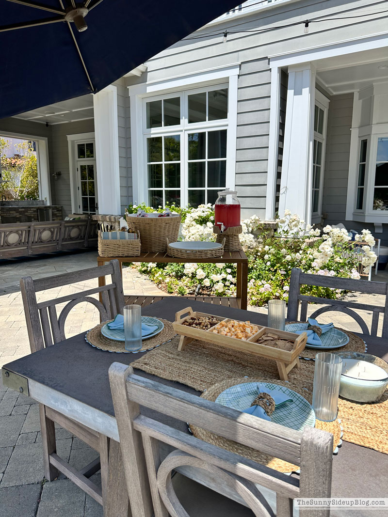 Summer Hosting (Sunny Side Up)