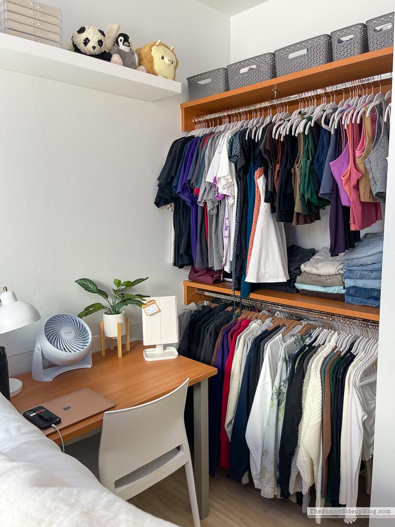 College Packing List/Tips (Sunny Side Up)