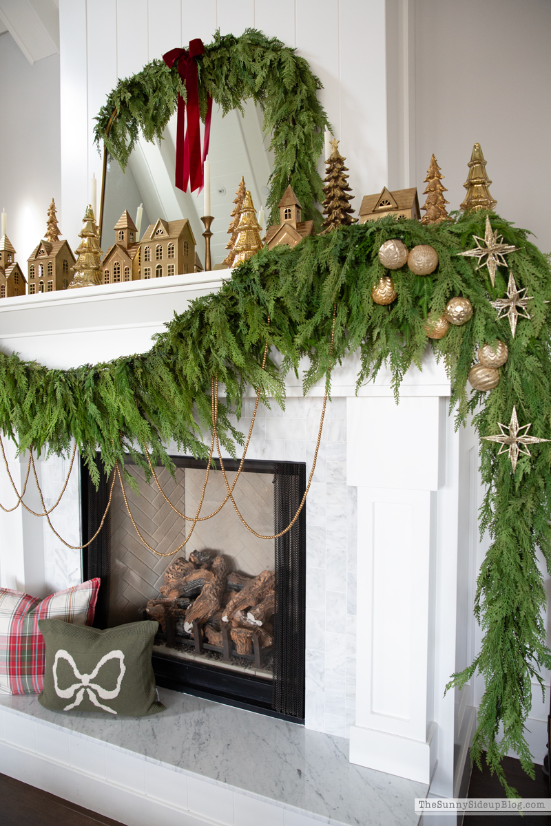 2025 Tree and Mantel! (Sunny Side Up)