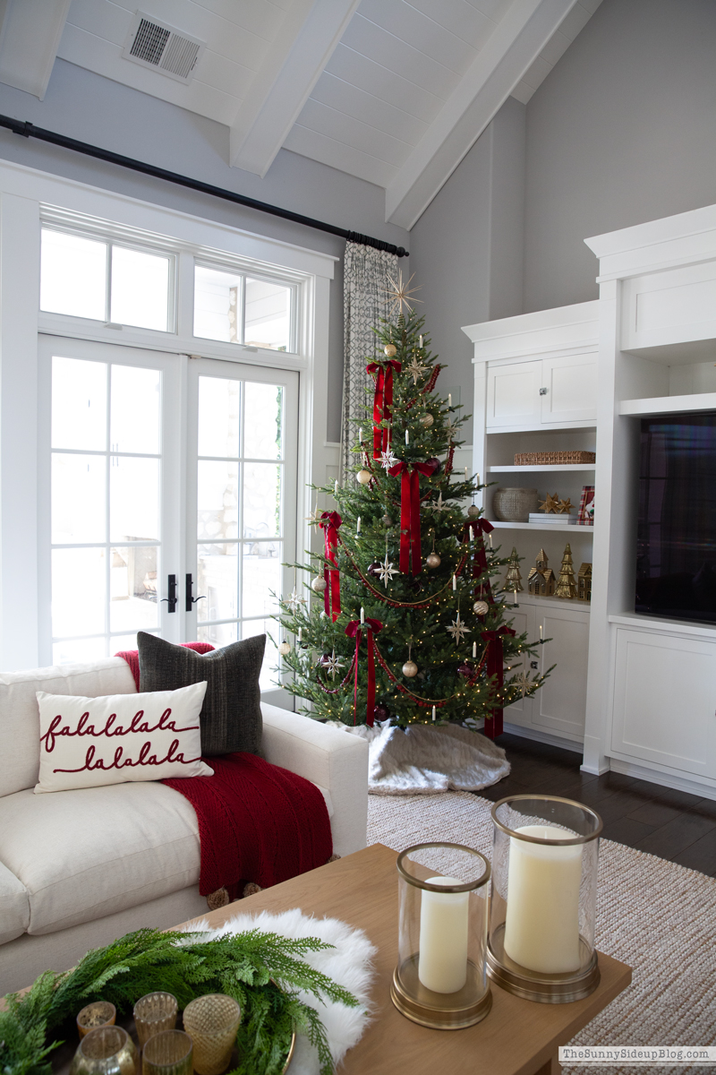 2025 Christmas Home Tour (Sunny Side Up)