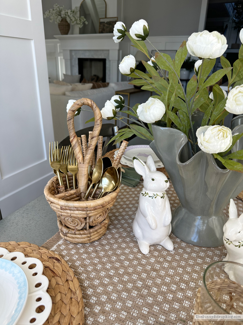 Spring Easter Table (Sunny Side Up)