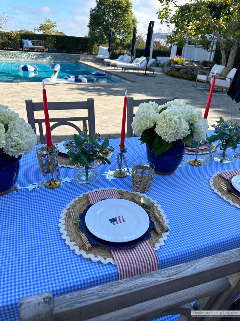 Summer Backyard 4th of July Dinner (Sunny Side Up Blog)