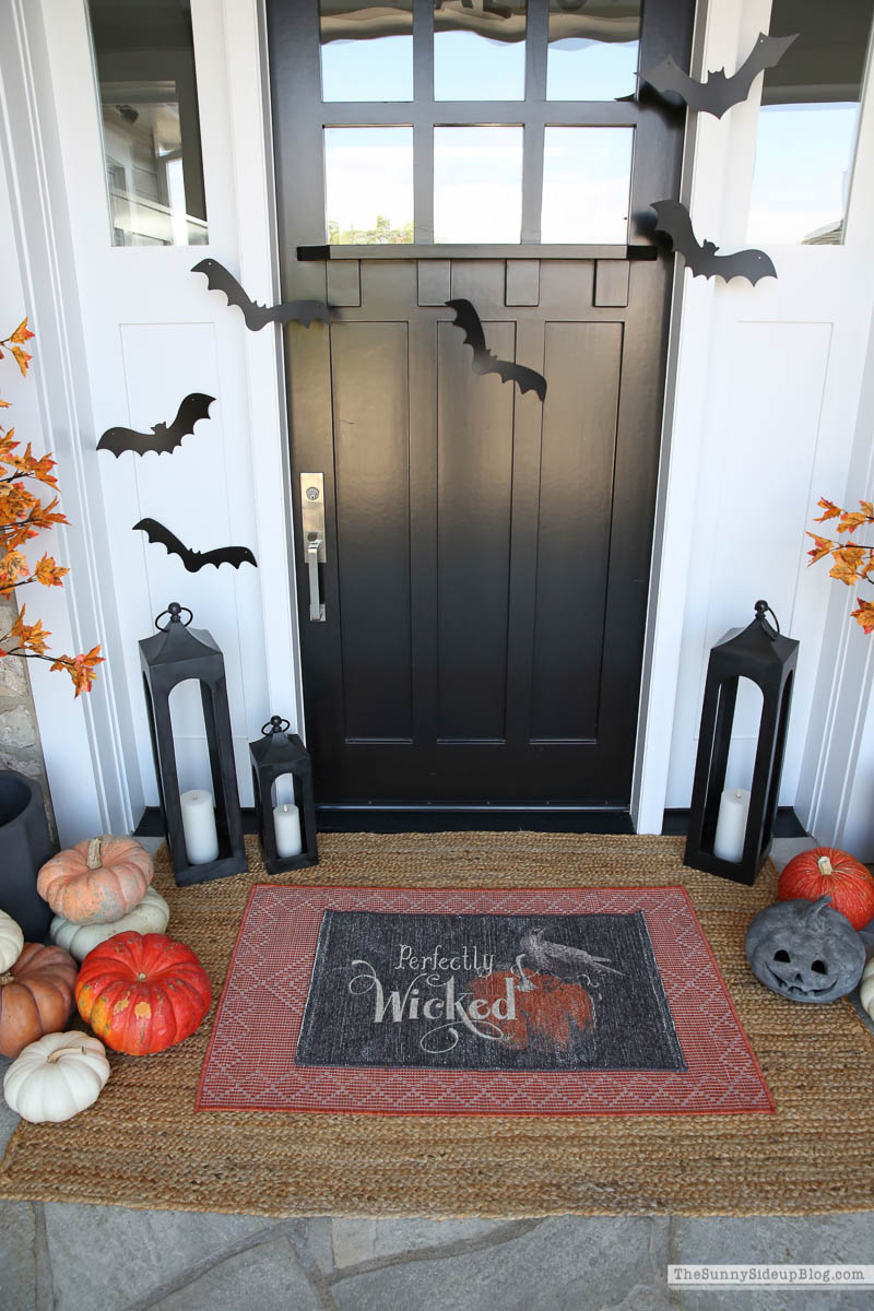 Fall/Halloween Porch Ideas (Sunny Side Up)