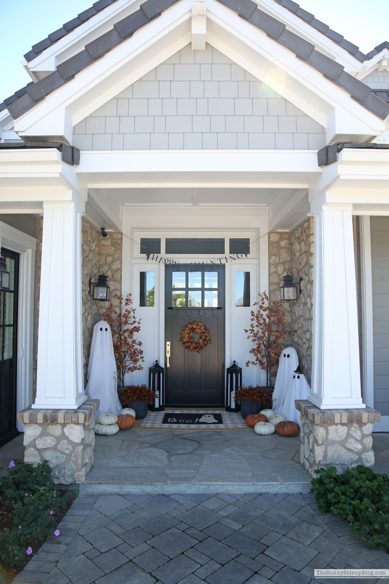 Fall/Halloween Porch Ideas (Sunny Side Up)