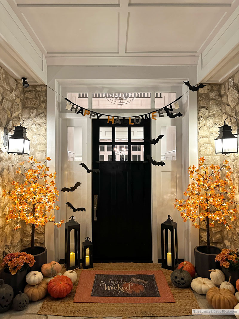 Fall/Halloween Porch Ideas (Sunny Side Up)