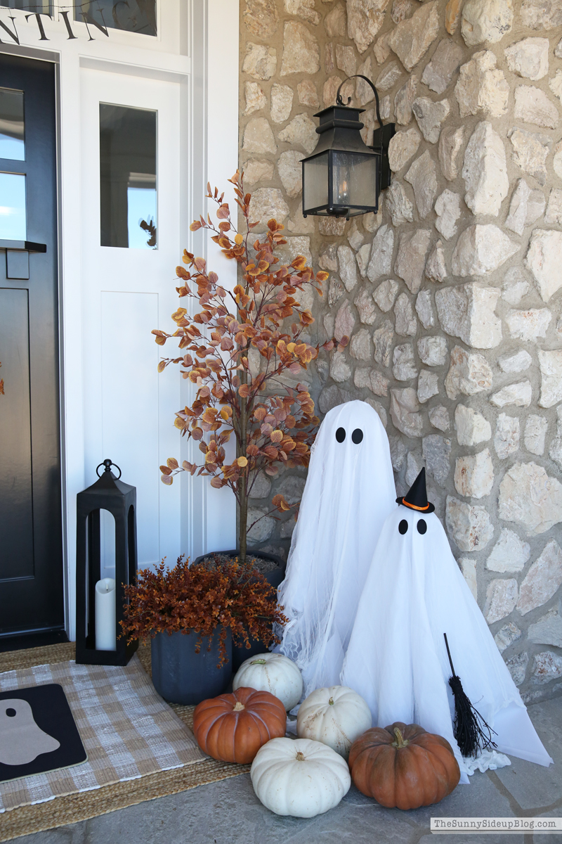 Fall/Halloween Porch Ideas (Sunny Side Up)