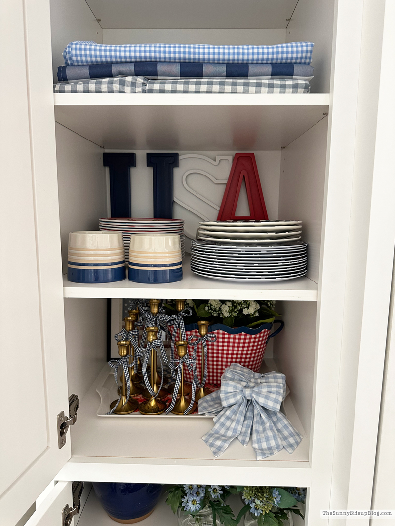 Organized Summer Decor (Sunny Side Up)