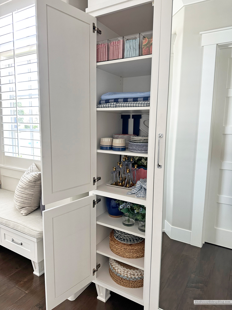 Organized Summer Decor (Sunny Side Up)