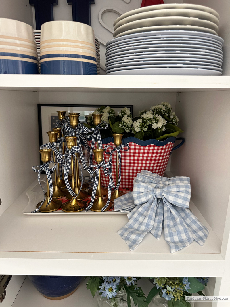 Organized Summer Decor (Sunny Side Up)