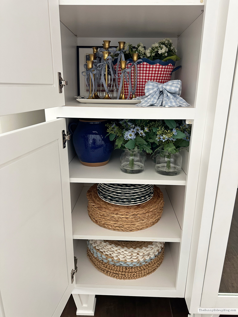Organized Summer Decor (Sunny Side Up)