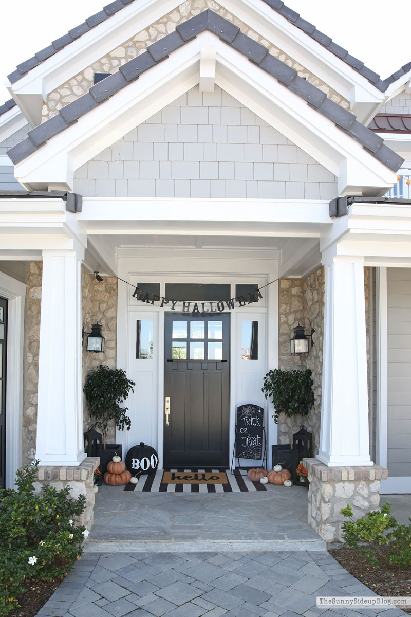 Fall/Halloween Porch Ideas (Sunny Side Up)