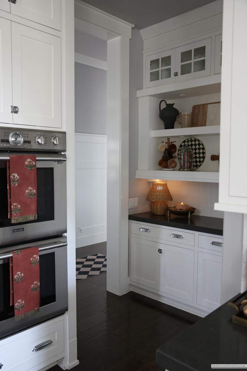 A touch of Fall in the kitchen (Sunny Side Up)