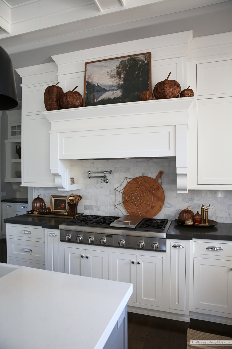 A touch of Fall in the kitchen (Sunny Side Up)