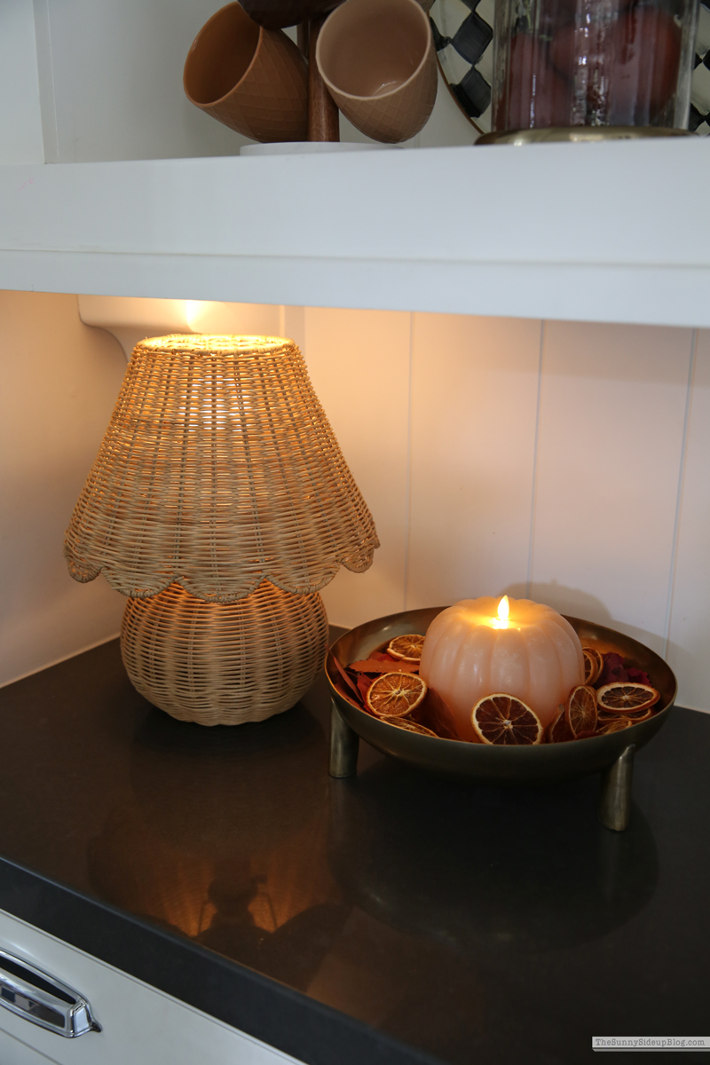 A touch of Fall in the kitchen (Sunny Side Up)