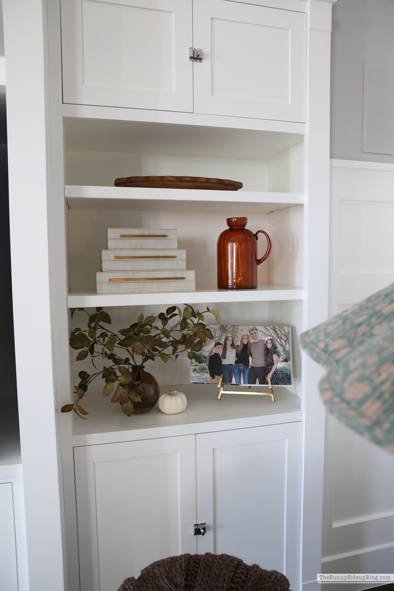 Cozy Fall Mantel (Sunny Side Up)